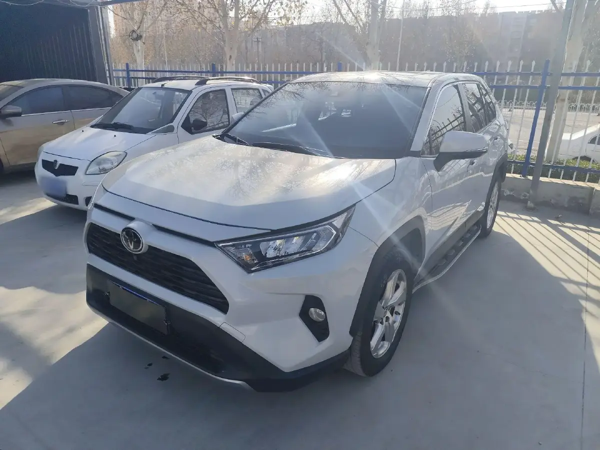 2020 Toyota RAV4 2.0L 171HP L4 CVT