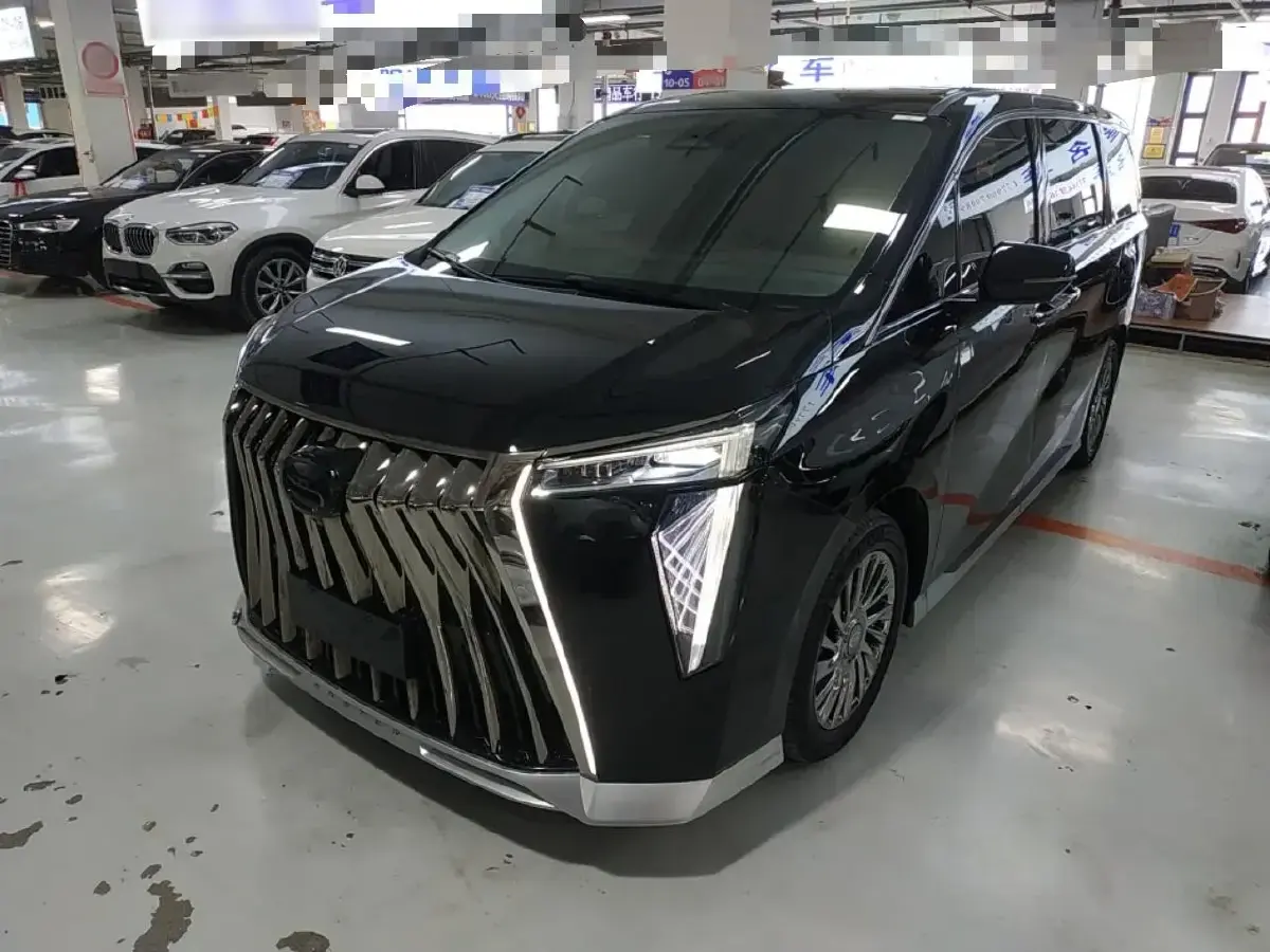 2023 GAC Trumpchi M8 2.0T 190HP L4 E-CVT Hybrid