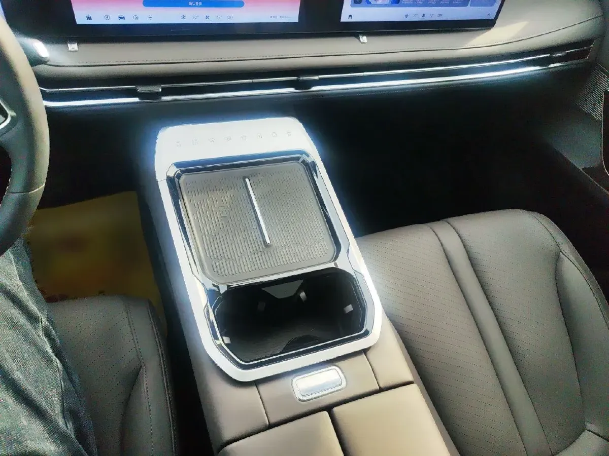 2024 MAXUS G70 2.0T 234HP L4 9AT,autocango,china used car exporter,china ev exporter,chinese used car exporter,chinese used ev exporter