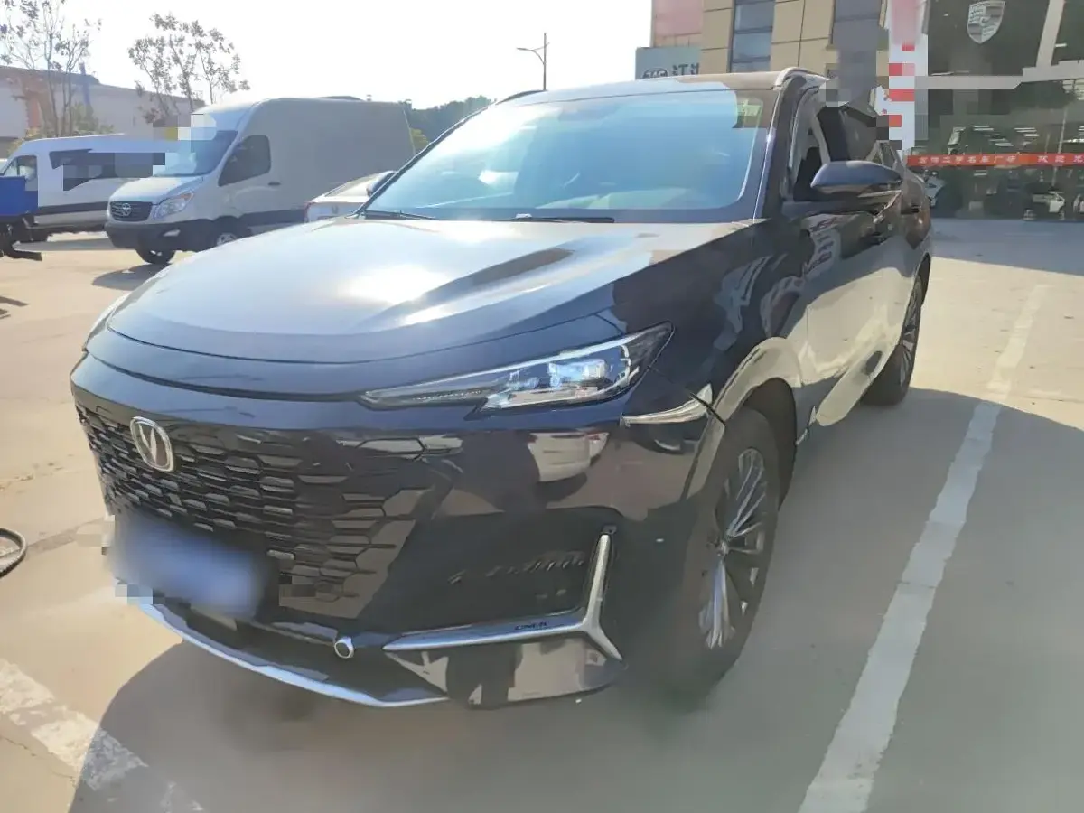 2021 ChangAn UNI-K 2.0T 233HP L4 8AT