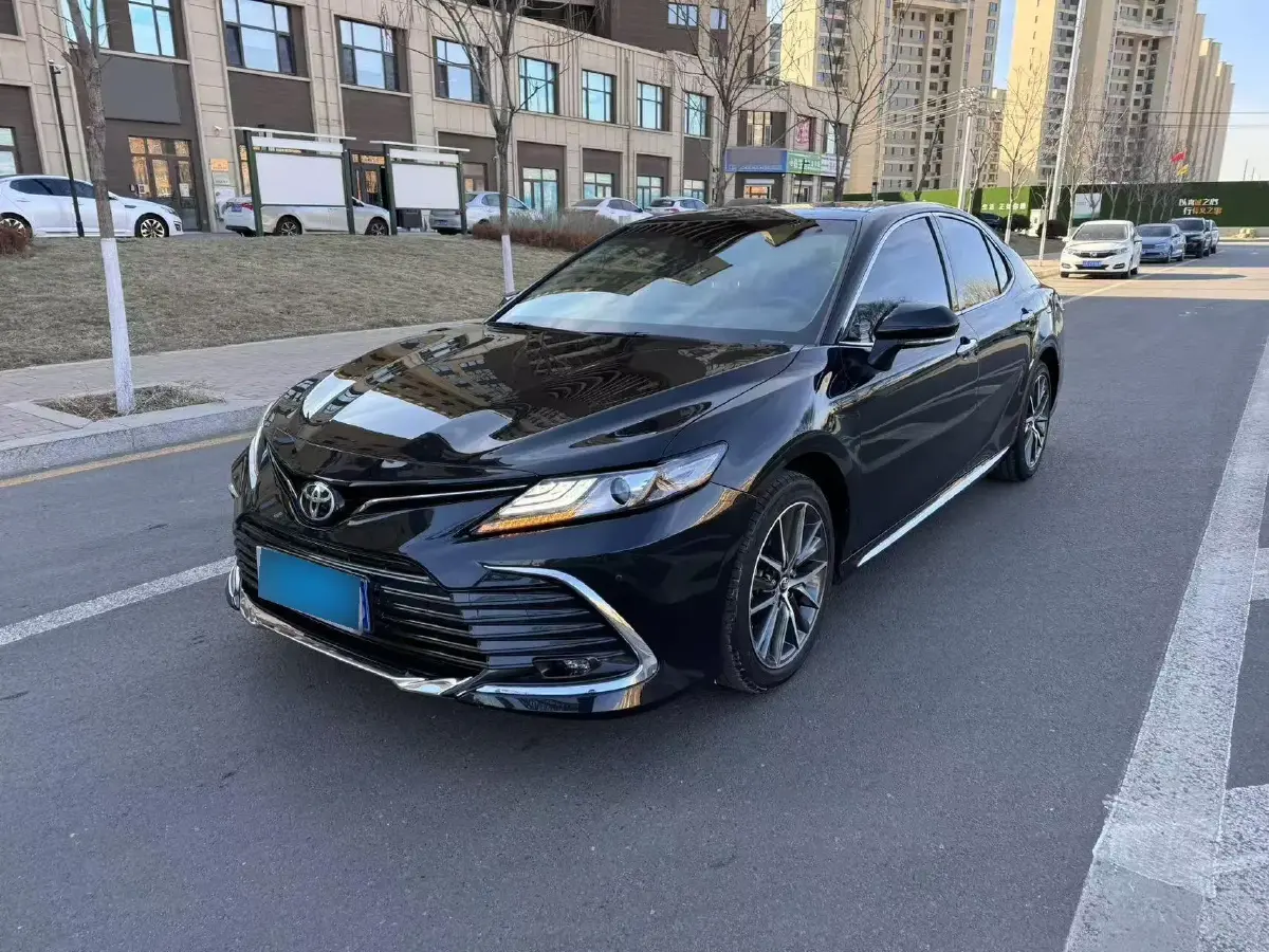 2023 Toyota Camry 2.5L 207HP L4 8AT