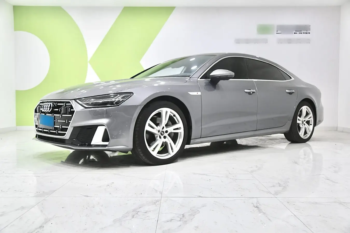 2022 Audi A7L 2.0T 245HP L4 7DCT