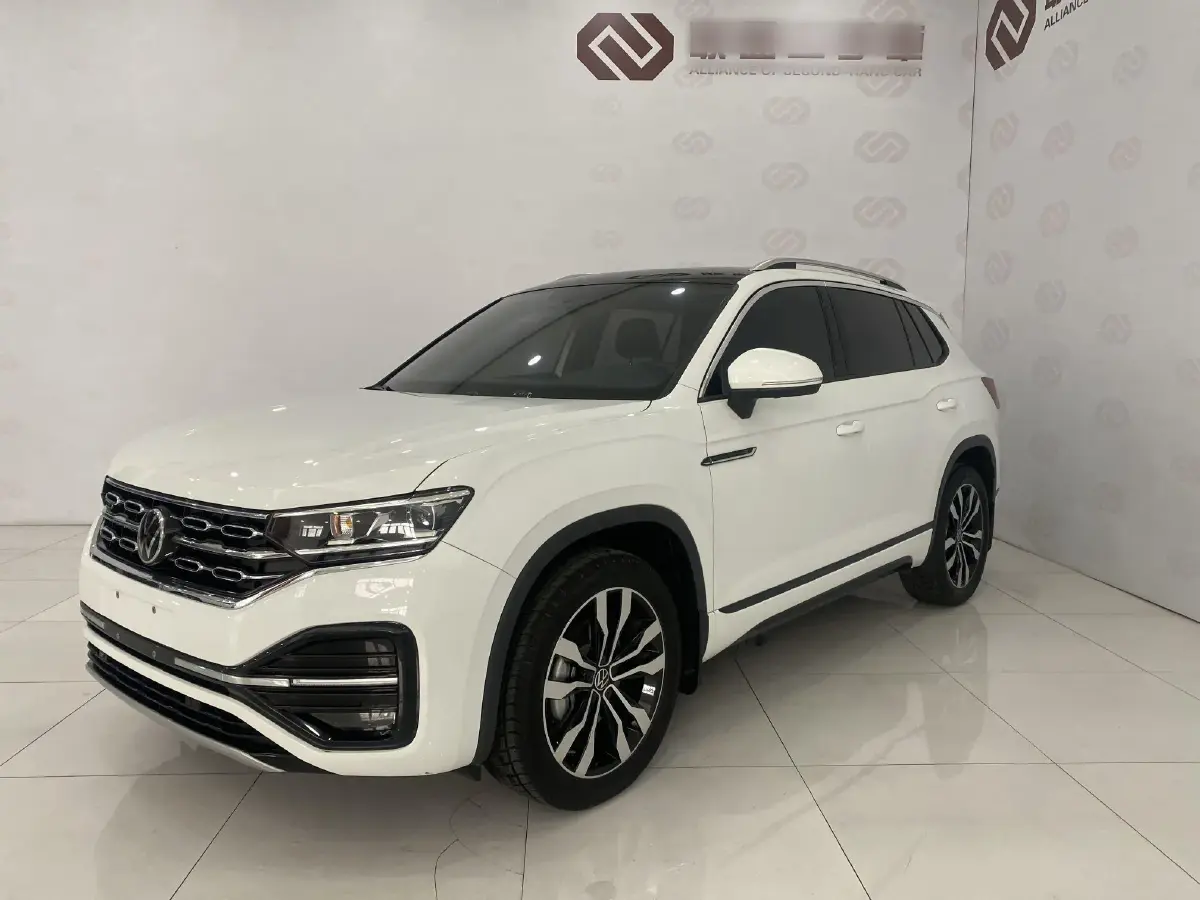 2022 Volkswagen Tayron 2.0T 220HP L4 7DCT