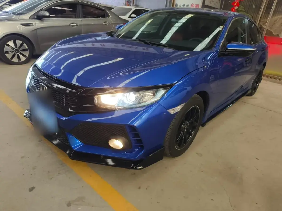 2016 Honda Civic 1.5T 177HP L4 CVT