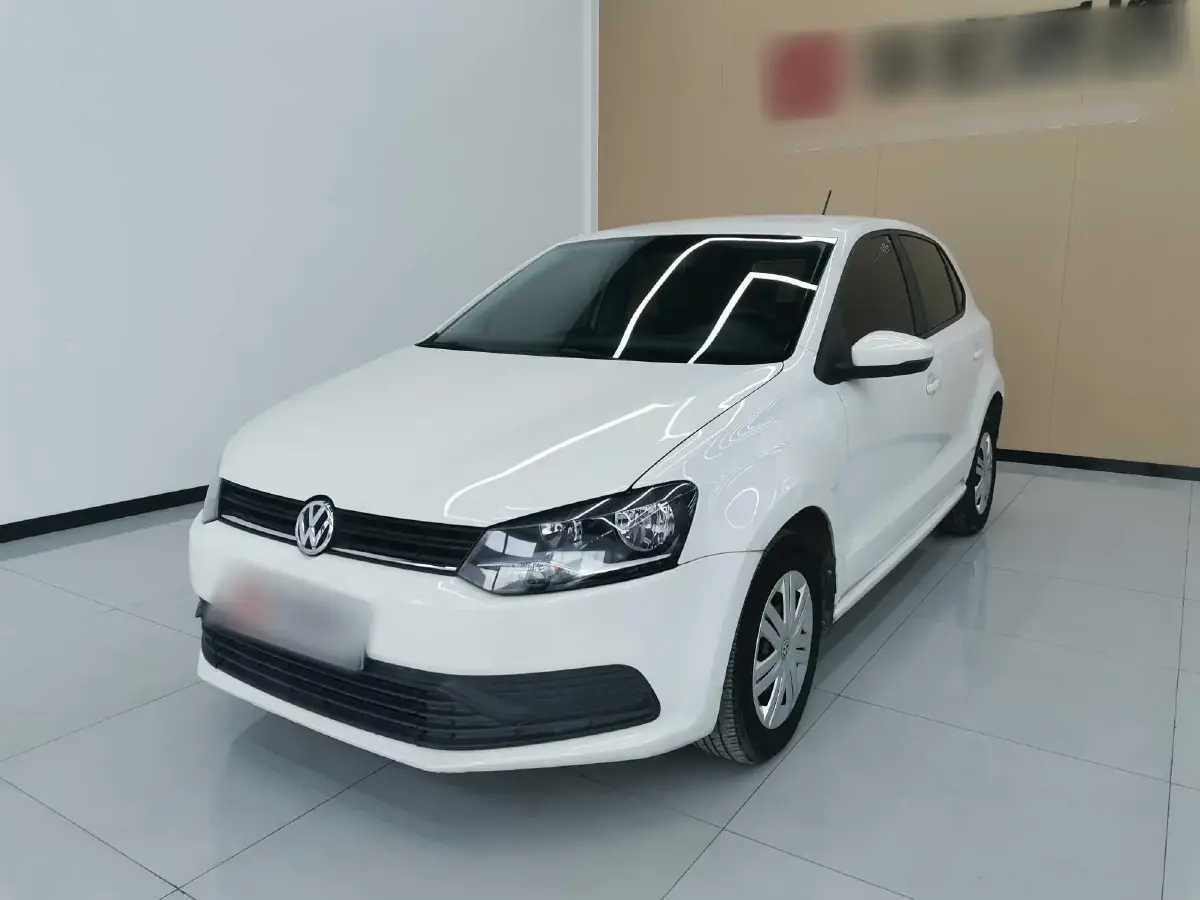 2016 Volkswagen Polo 1.4L 90HP L4 6AT
