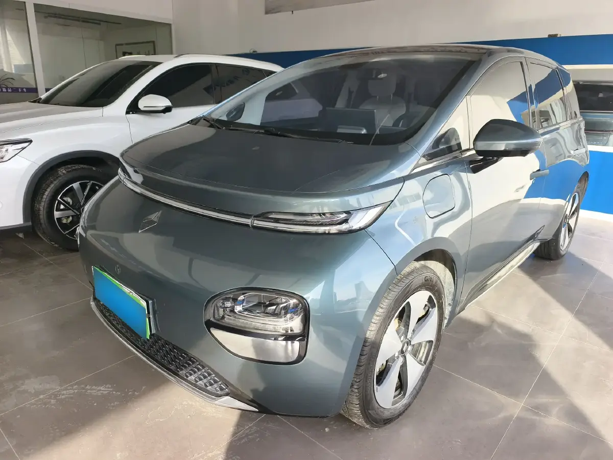 2023 BaoJun Cloud BEV 50.6KWH