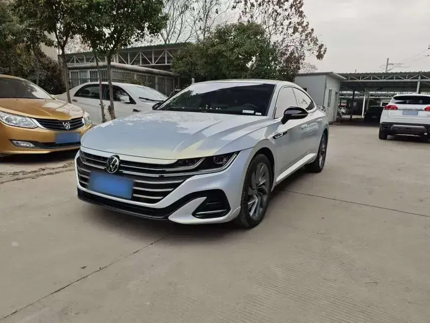 2023 Volkswagen CC 2.0T 220HP L4 7DCT