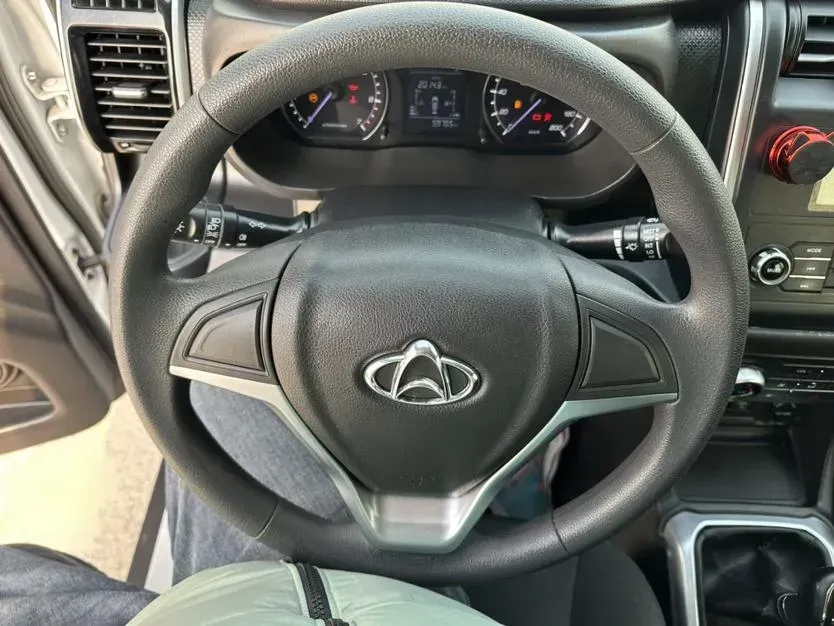 2018 ChangAn Oshan X70A 1.5L 107HP L4 5MT,autocango,china used car exporter,china ev exporter,chinese used car exporter,chinese used ev exporter