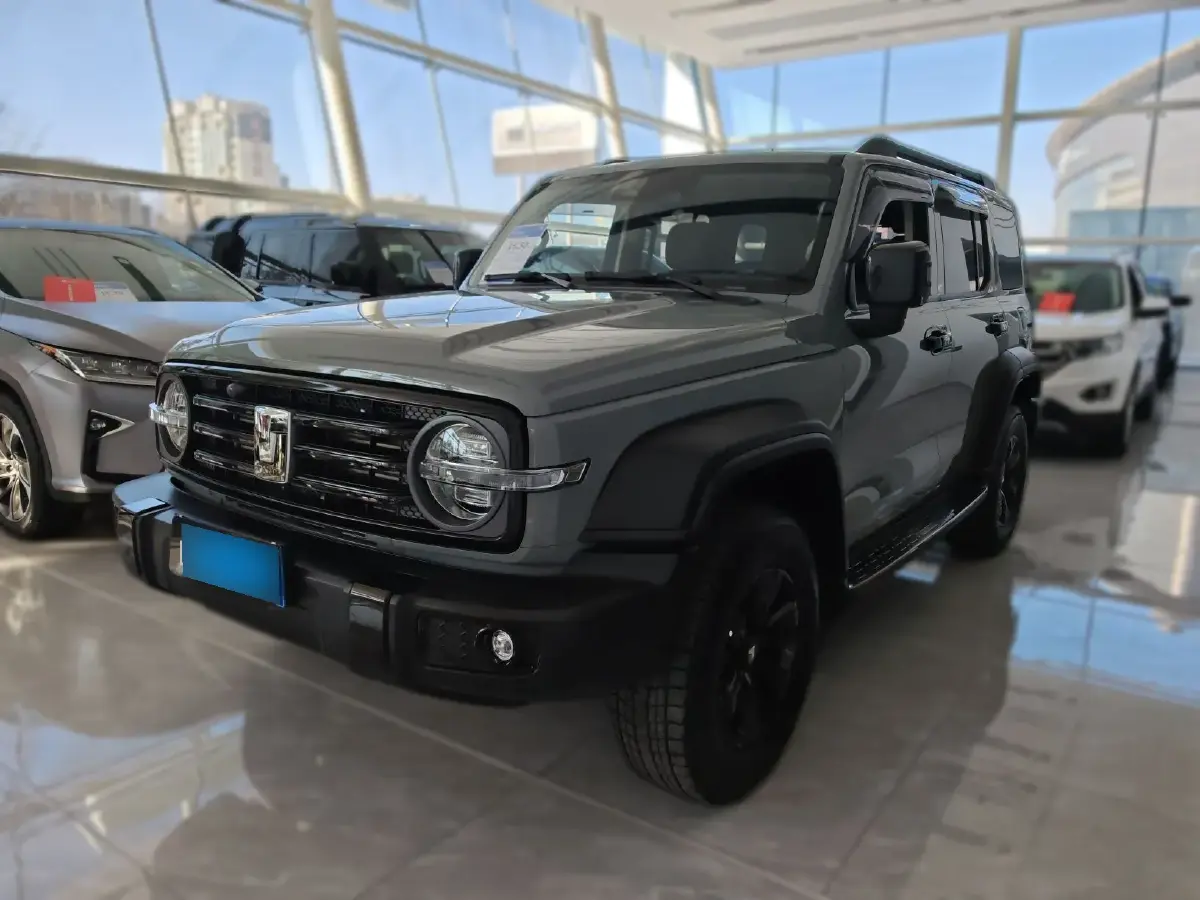 2021 Tank 300 2.0T 227HP L4 8AT