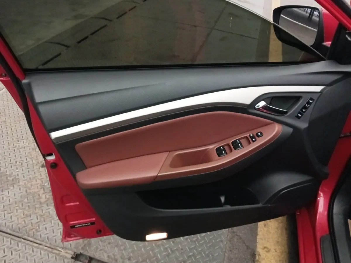 2014 BYD G5 1.5T 154HP L4 6DCT,autocango,china used car exporter,china ev exporter,chinese used car exporter,chinese used ev exporter