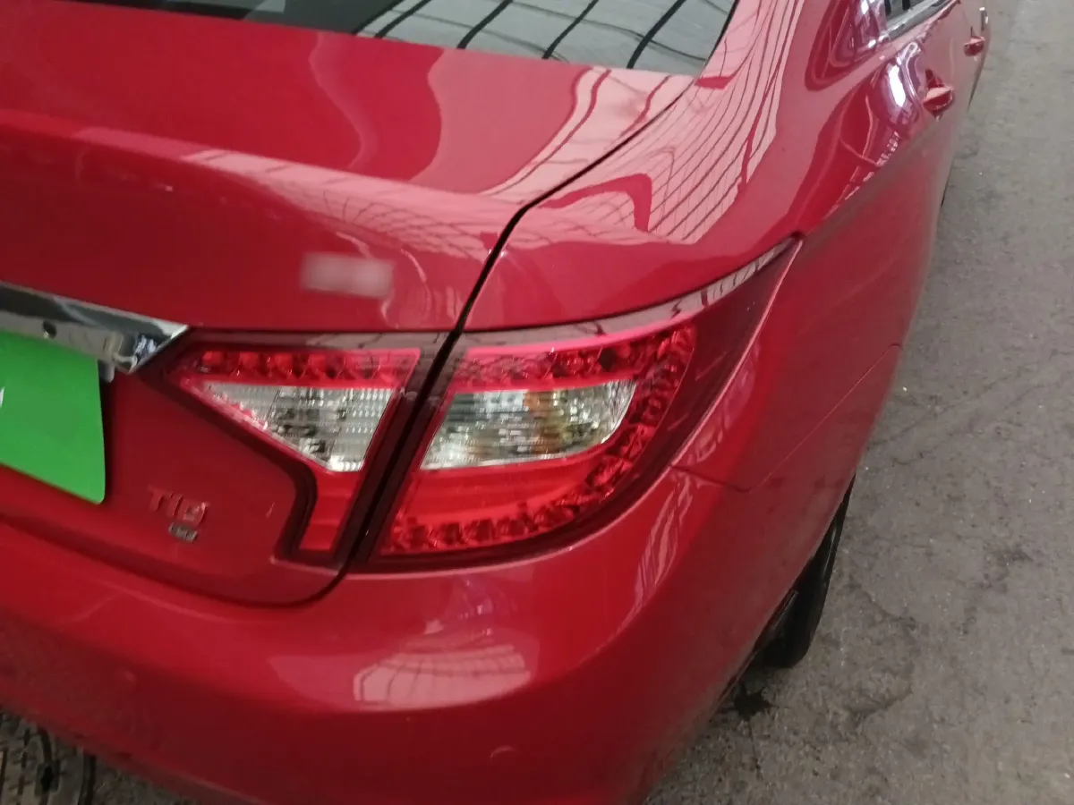 2014 BYD G5 1.5T 154HP L4 6DCT,autocango,china used car exporter,china ev exporter,chinese used car exporter,chinese used ev exporter