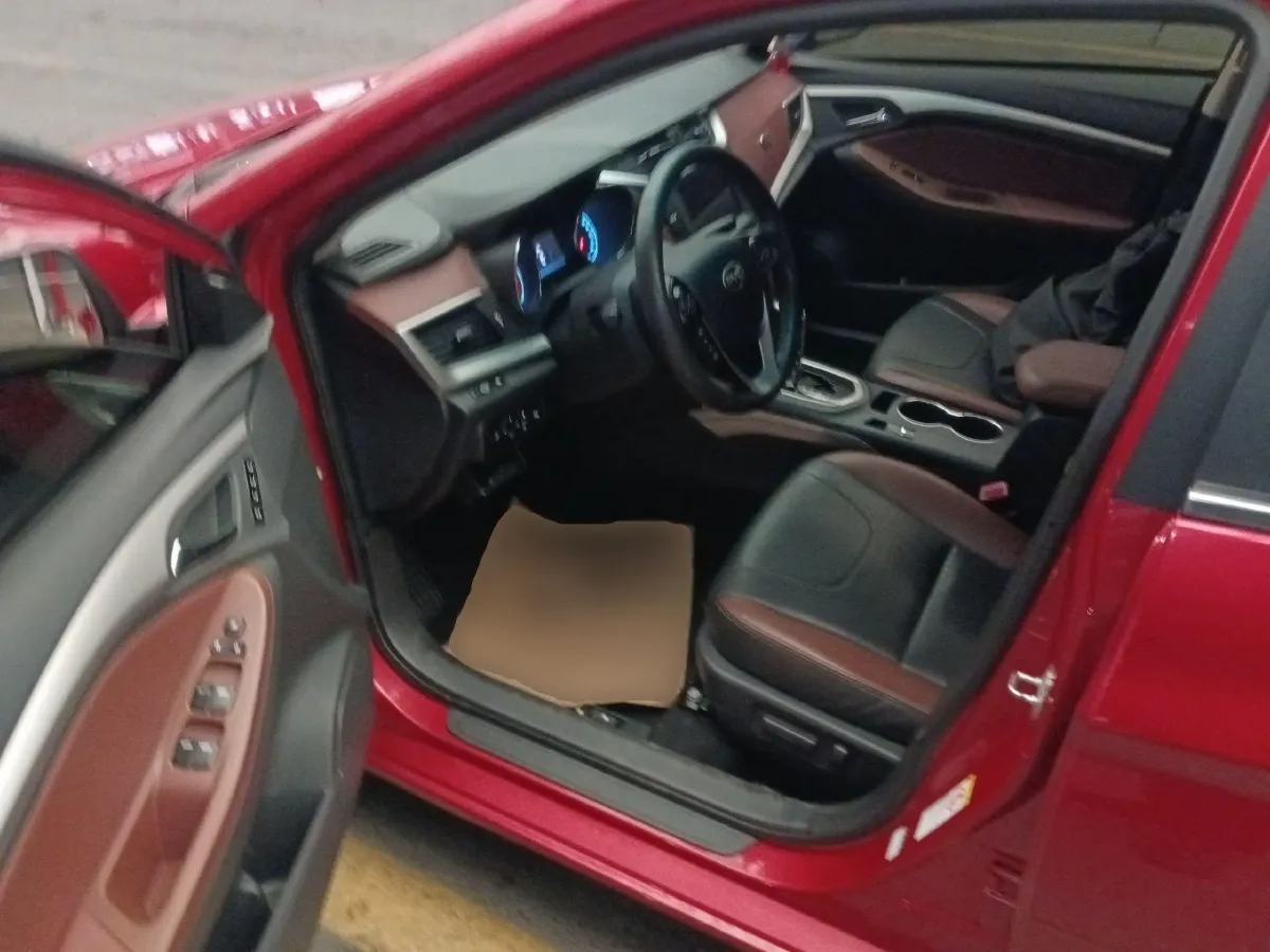 2014 BYD G5 1.5T 154HP L4 6DCT,autocango,china used car exporter,china ev exporter,chinese used car exporter,chinese used ev exporter