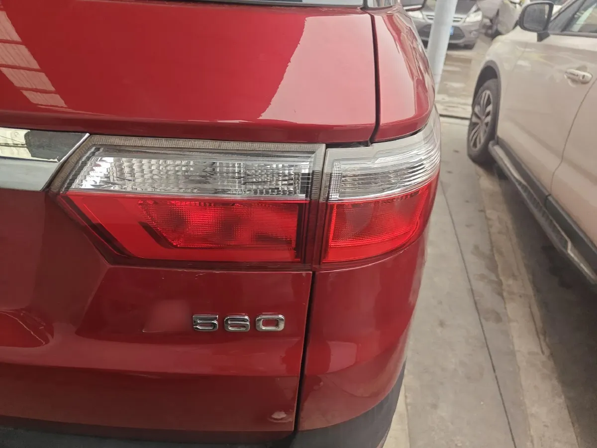 2018 DongFeng Fengon Fengon S560 1.8L 139HP L4 CVT,autocango,china used car exporter,china ev exporter,chinese used car exporter,chinese used ev exporter