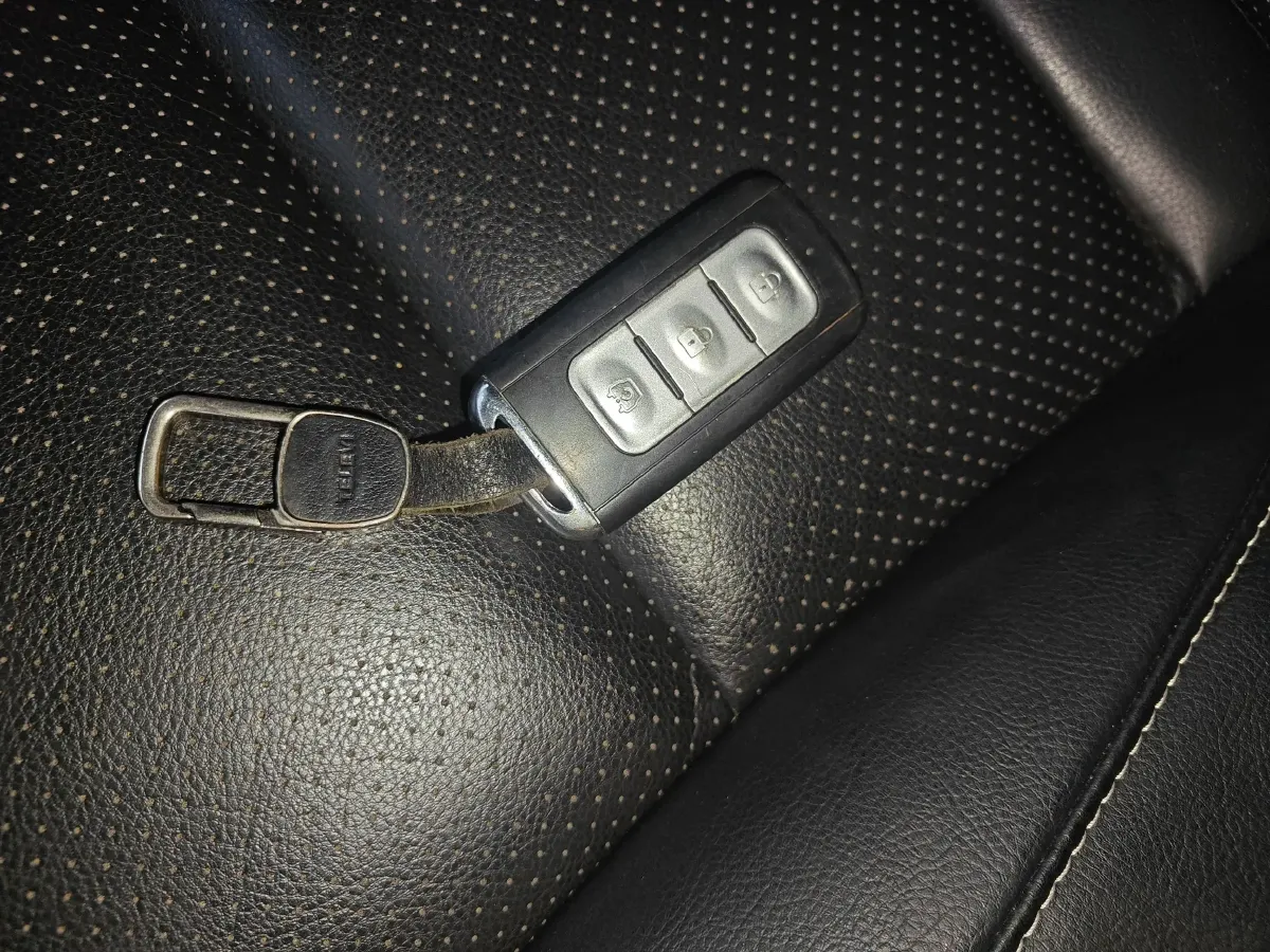 2018 DongFeng Fengon Fengon S560 1.8L 139HP L4 CVT,autocango,china used car exporter,china ev exporter,chinese used car exporter,chinese used ev exporter