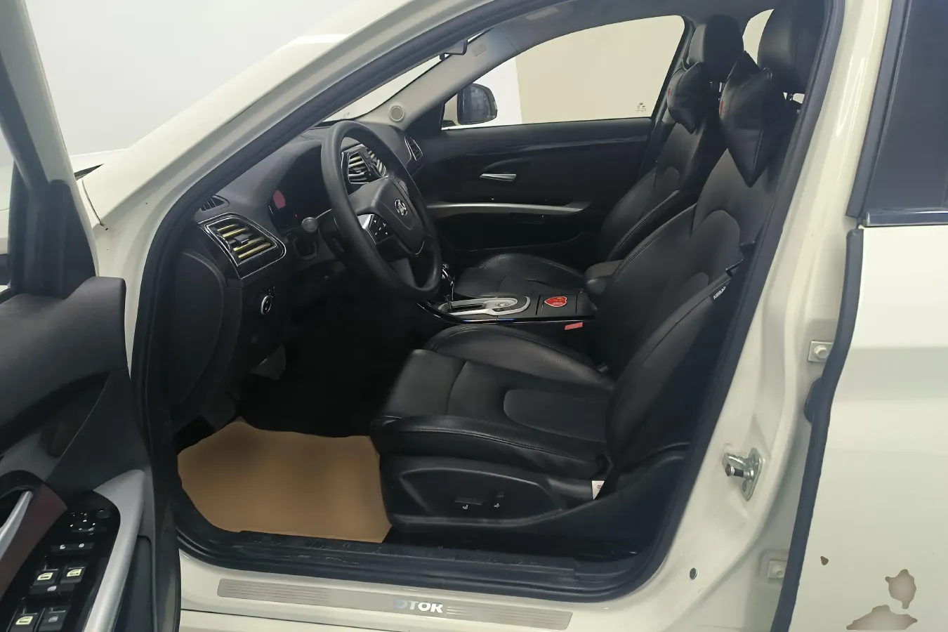 2018 BeiJing Auto Senova D70 1.8T 177HP L4 5AT,autocango,china used car exporter,china ev exporter,chinese used car exporter,chinese used ev exporter