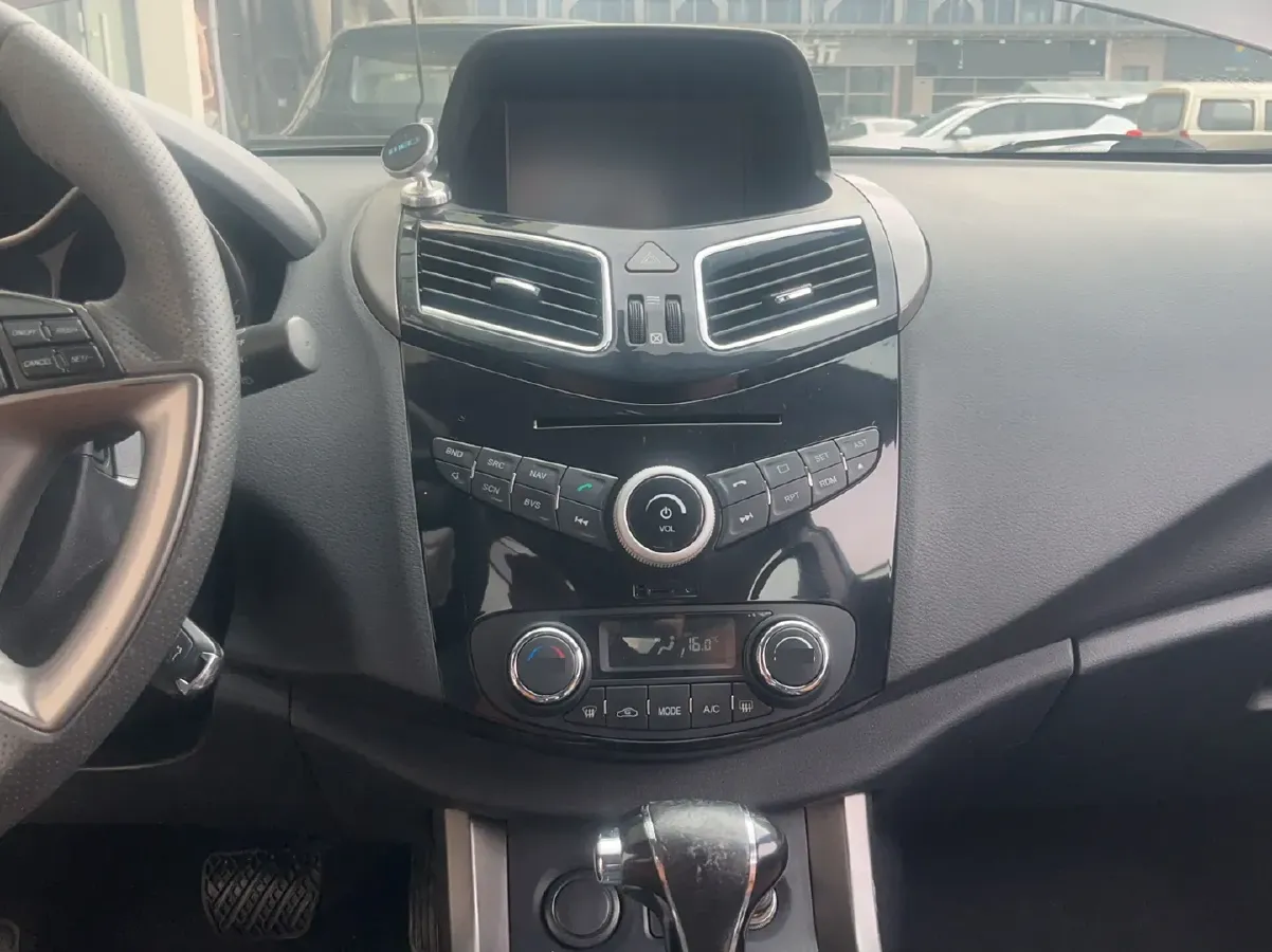 2015 HaiMa S5 1.5T 163HP L4 CVT,autocango,china used car exporter,china ev exporter,chinese used car exporter,chinese used ev exporter