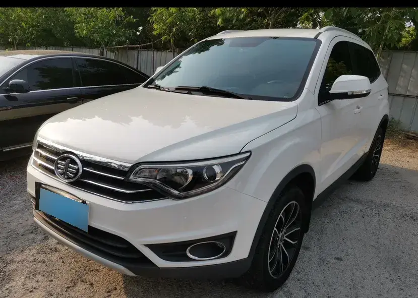 2017 FAW Senia R7 1.6L 116HP L4 5MT