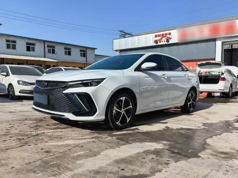 2022 Geely Emgrand L 1.4T 141HP L4 CVT