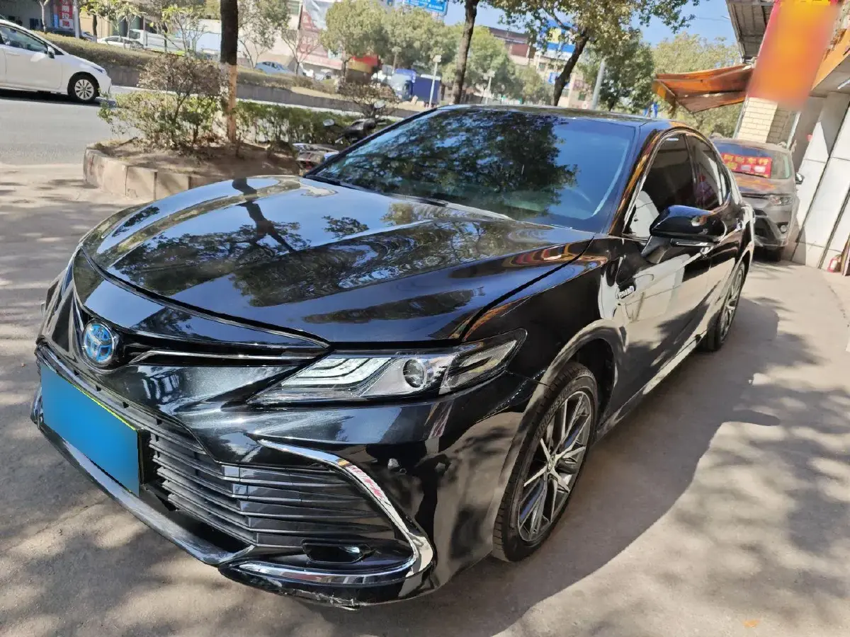 2021 Toyota Camry 2.5L 178HP L4 E-CVT Hybrid