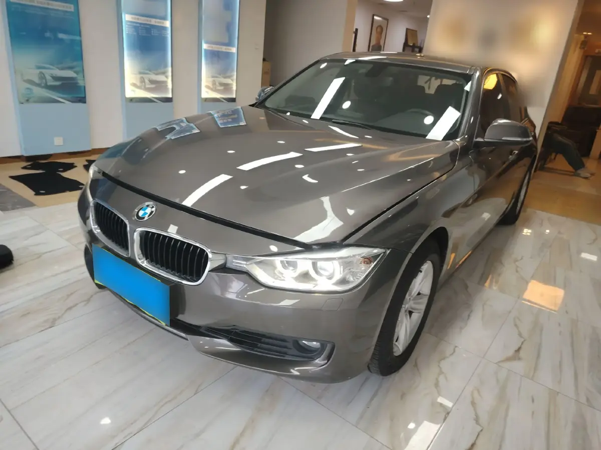 2015 BMW 3 Series 2.0T 184HP L4 8AT