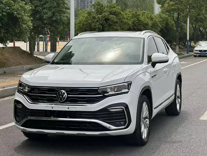 2020 Volkswagen Tayron X 2.0T 186HP L4 7DCT