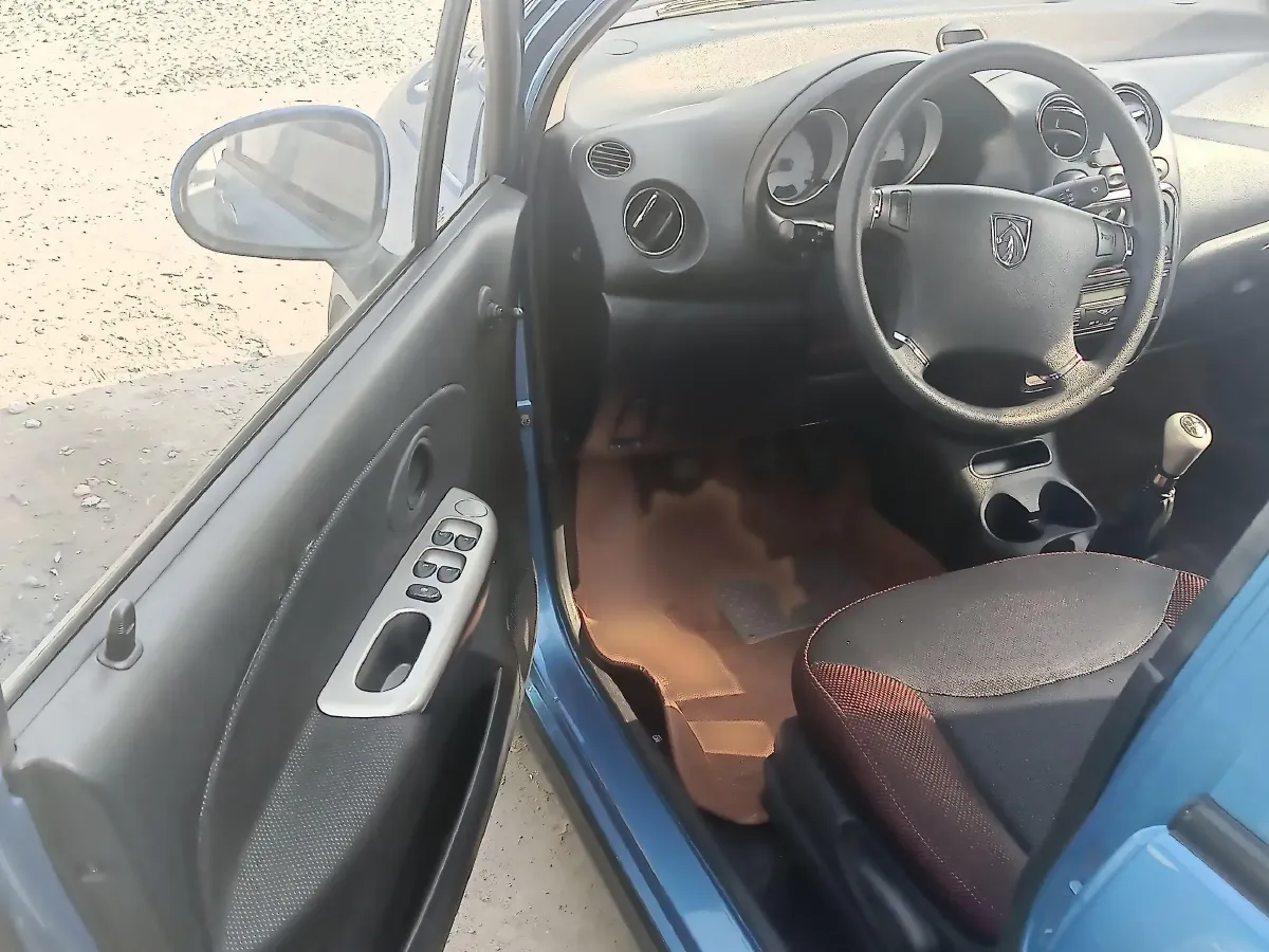 2012 BaoJun LeChi 1.2L 86HP L4 5MT,autocango,china used car exporter,china ev exporter,chinese used car exporter,chinese used ev exporter