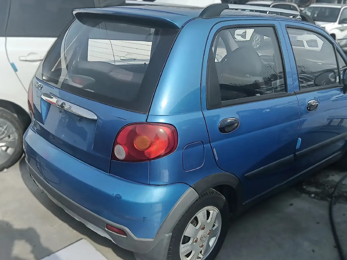 2012 BaoJun LeChi 1.2L 86HP L4 5MT,autocango,china used car exporter,china ev exporter,chinese used car exporter,chinese used ev exporter