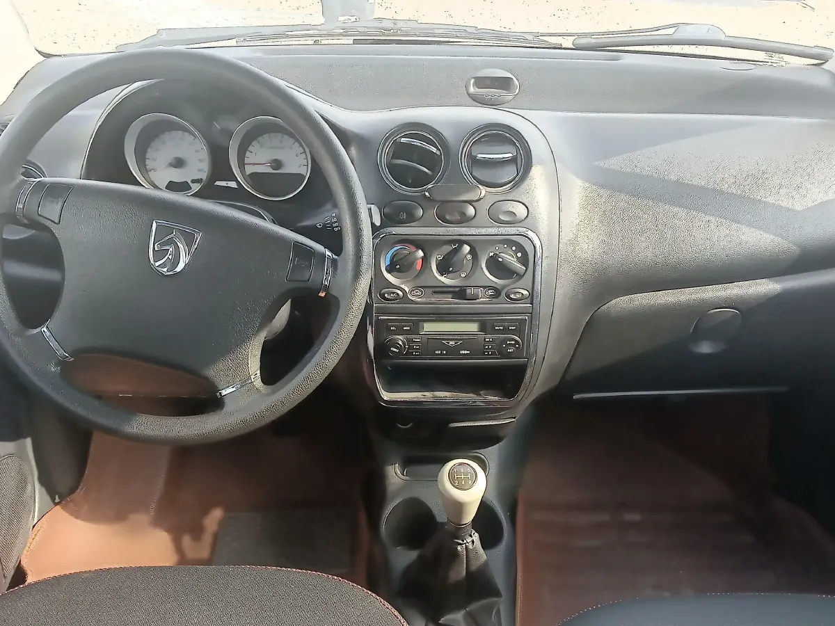 2012 BaoJun LeChi 1.2L 86HP L4 5MT,autocango,china used car exporter,china ev exporter,chinese used car exporter,chinese used ev exporter