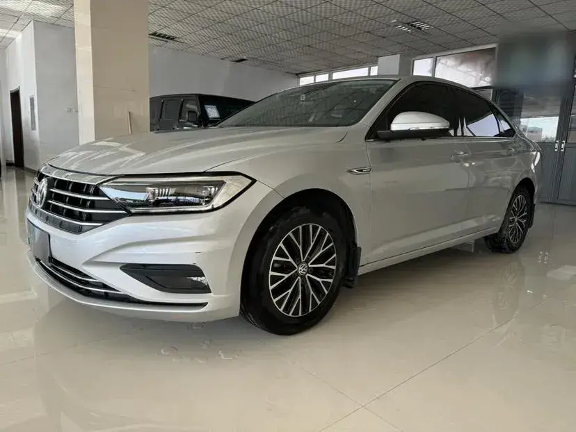 2021 Volkswagen Sagitar 1.4T 150HP L4 7DCT