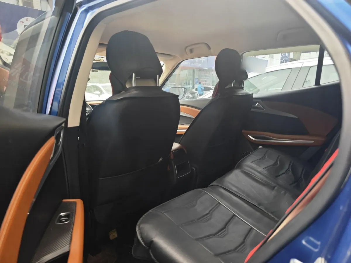 2018 Zotye T300 1.5L 112HP L4 CVT,autocango,china used car exporter,china ev exporter,chinese used car exporter,chinese used ev exporter