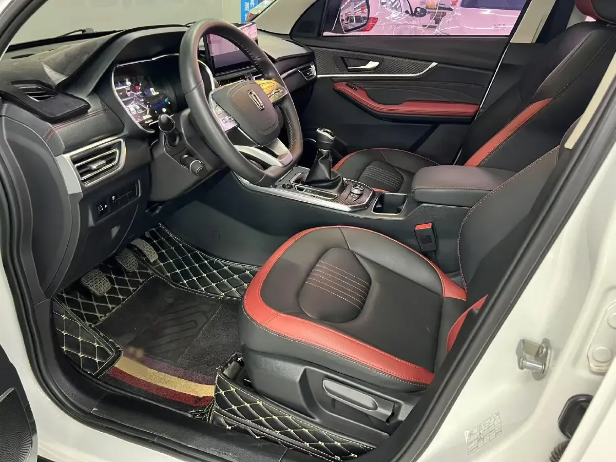 2021 Bestune T33 1.2T 143HP L4 6MT,autocango,china used car exporter,china ev exporter,chinese used car exporter,chinese used ev exporter