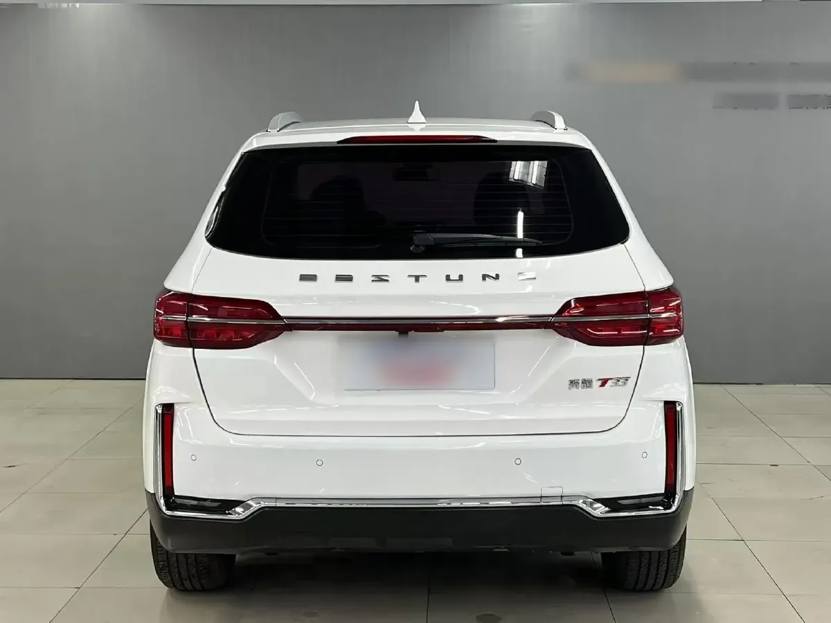 2021 Bestune T33 1.2T 143HP L4 6MT,autocango,china used car exporter,china ev exporter,chinese used car exporter,chinese used ev exporter