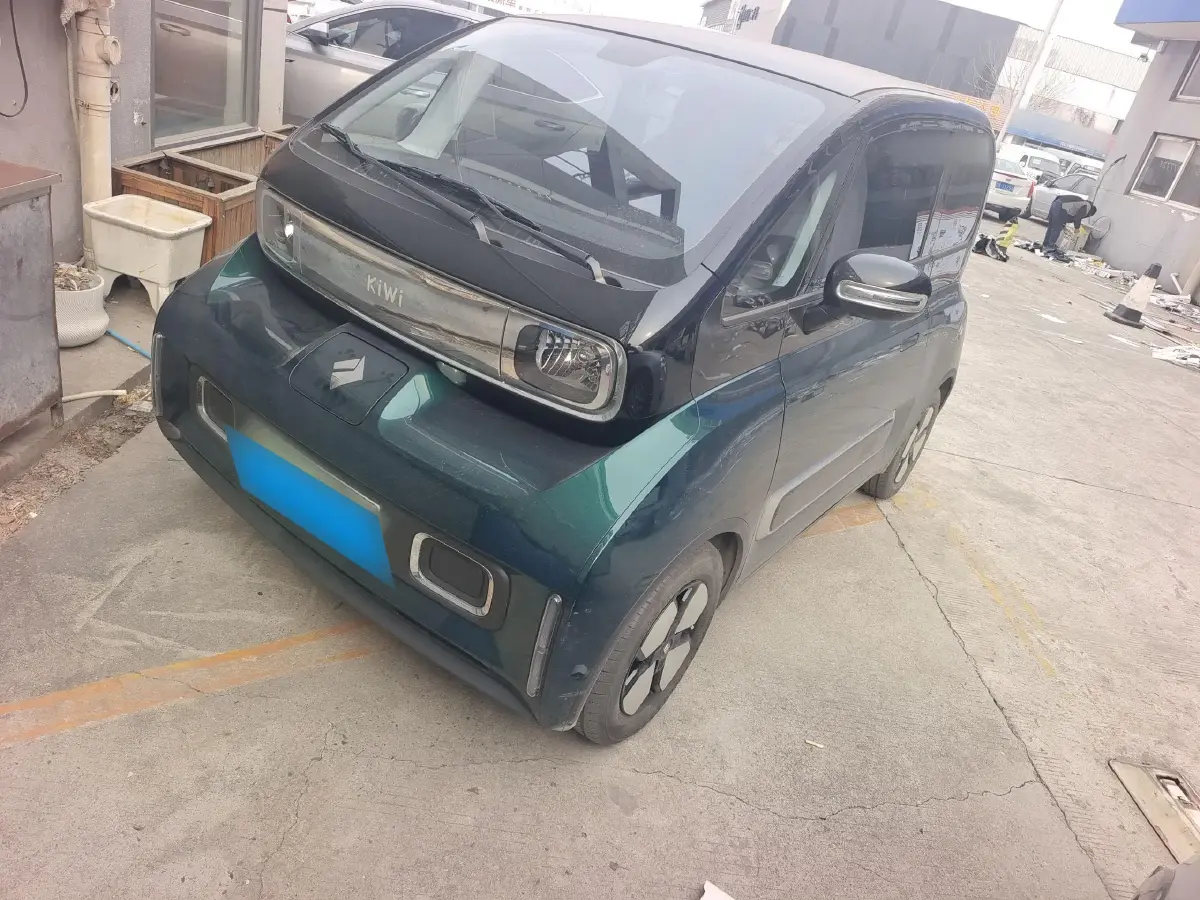 2023 BaoJun KiWi EV BEV 31.7KWH