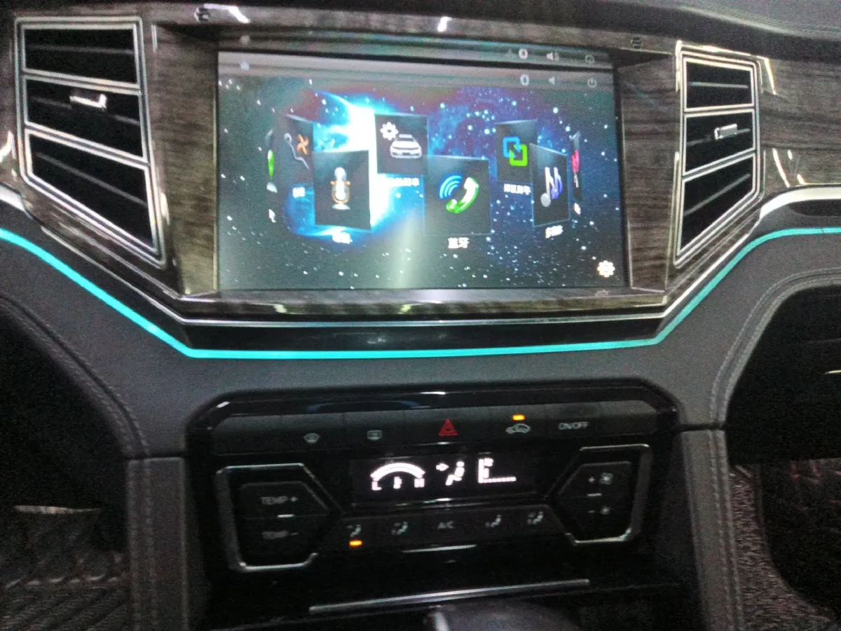 2017 Zotye Damy X7 1.8T 177HP L4 6DCT,autocango,china used car exporter,china ev exporter,chinese used car exporter,chinese used ev exporter