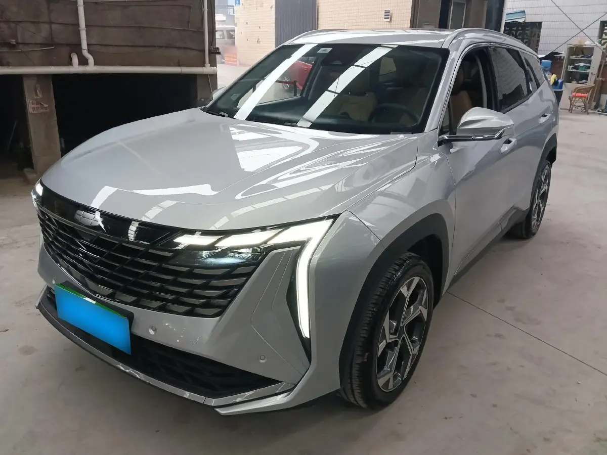 2023 Geely StarRay 1.5T 181HP L4 7DCT