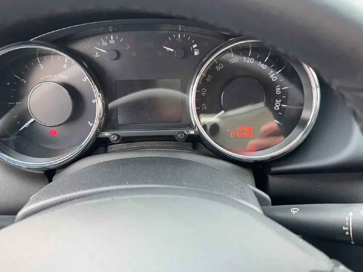 2015 Peugeot 3008 1.6T 167HP L4 6AT,autocango,china used car exporter,china ev exporter,chinese used car exporter,chinese used ev exporter