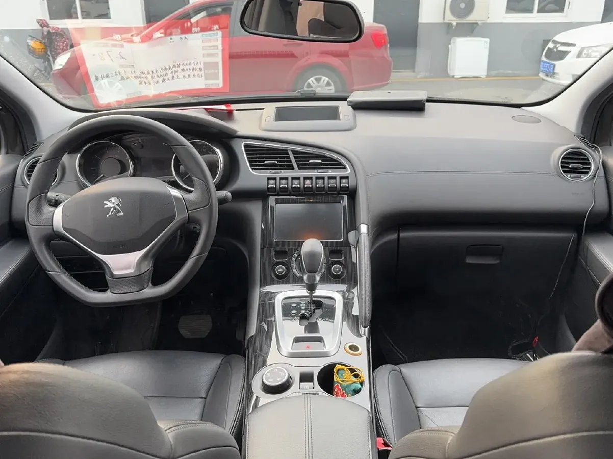 2015 Peugeot 3008 1.6T 167HP L4 6AT,autocango,china used car exporter,china ev exporter,chinese used car exporter,chinese used ev exporter