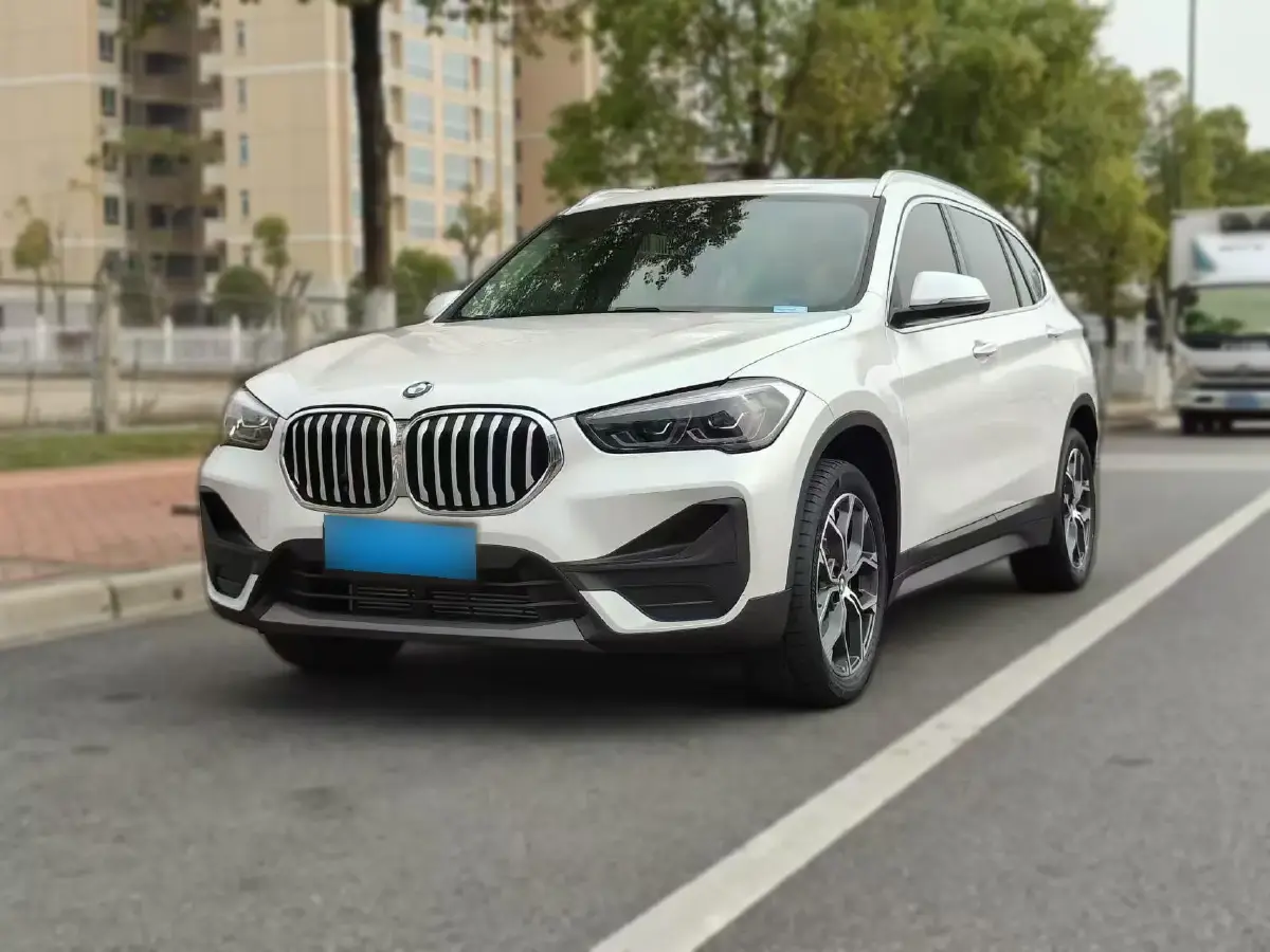 2021 BMW X1 2.0T 192HP L4 7DCT