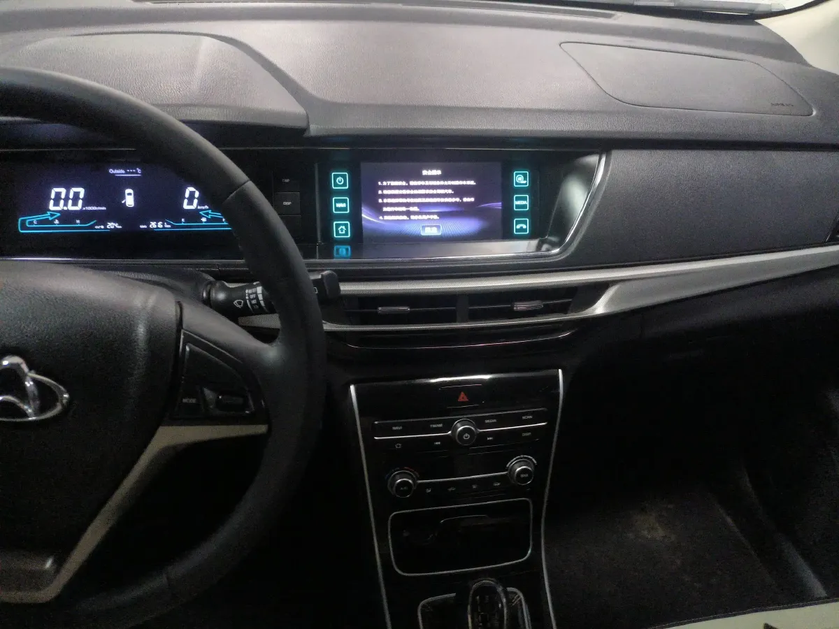 2018 ChangAn Kaicene A600 1.5L 114HP L4 5MT,autocango,china used car exporter,china ev exporter,chinese used car exporter,chinese used ev exporter