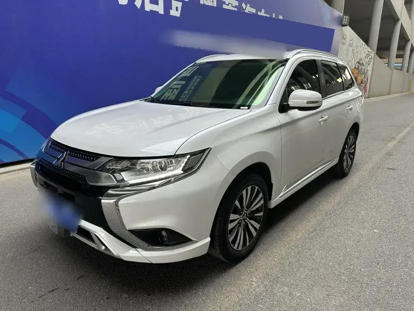 2021 Mitsubishi Outlander 2.0L 166HP L4 CVT