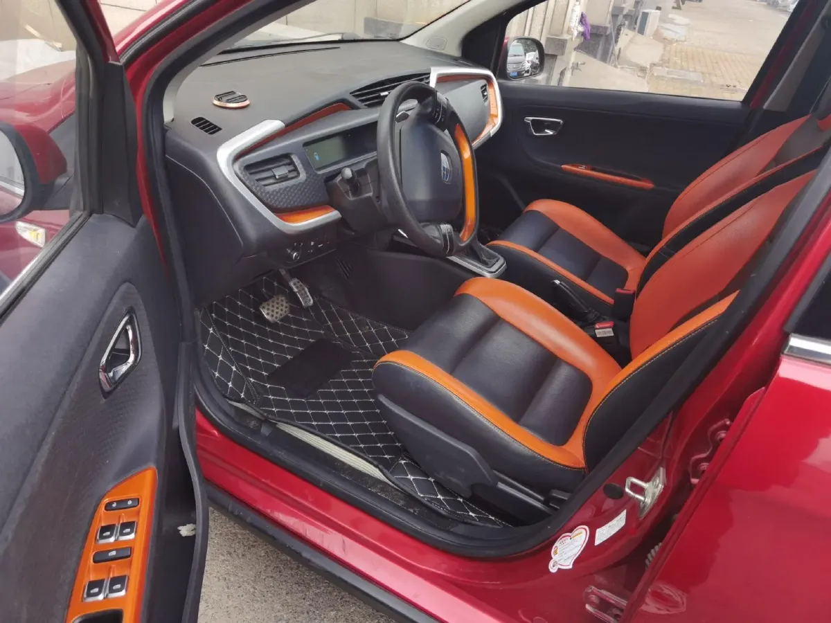 2017 Geely Vision X1 1.3L 88HP L4 4AT,autocango,china used car exporter,china ev exporter,chinese used car exporter,chinese used ev exporter