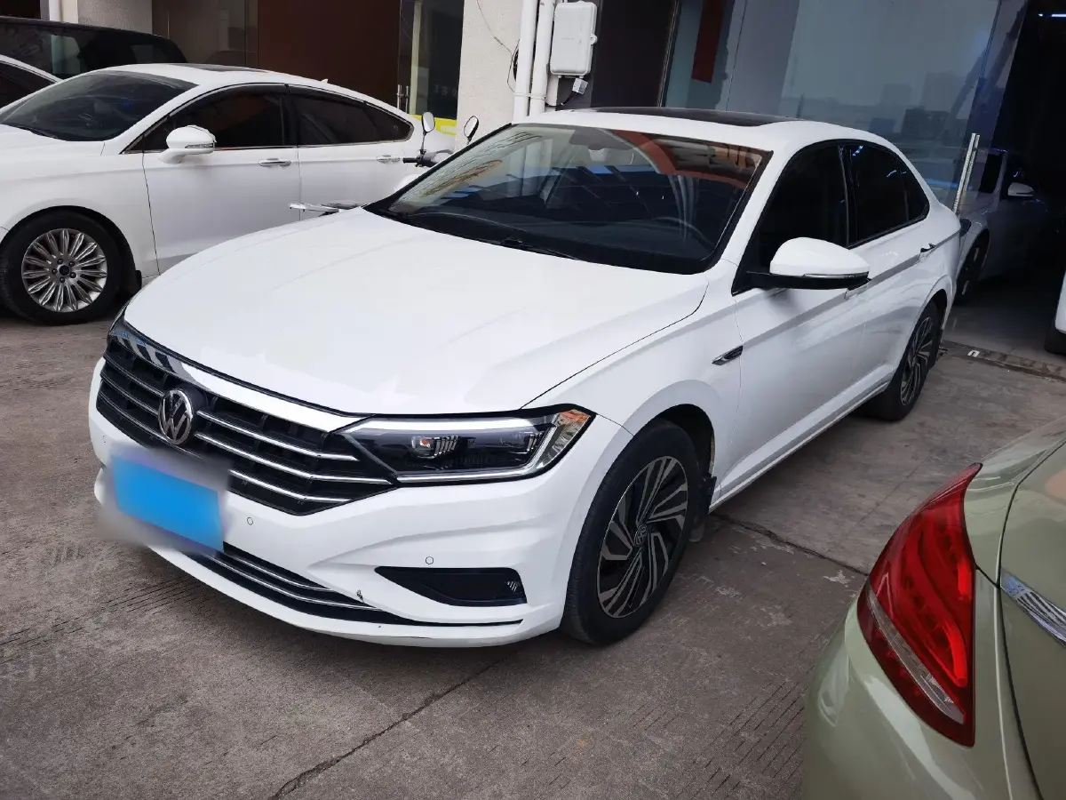 2021 Volkswagen Sagitar 1.4T 150HP L4 7DCT