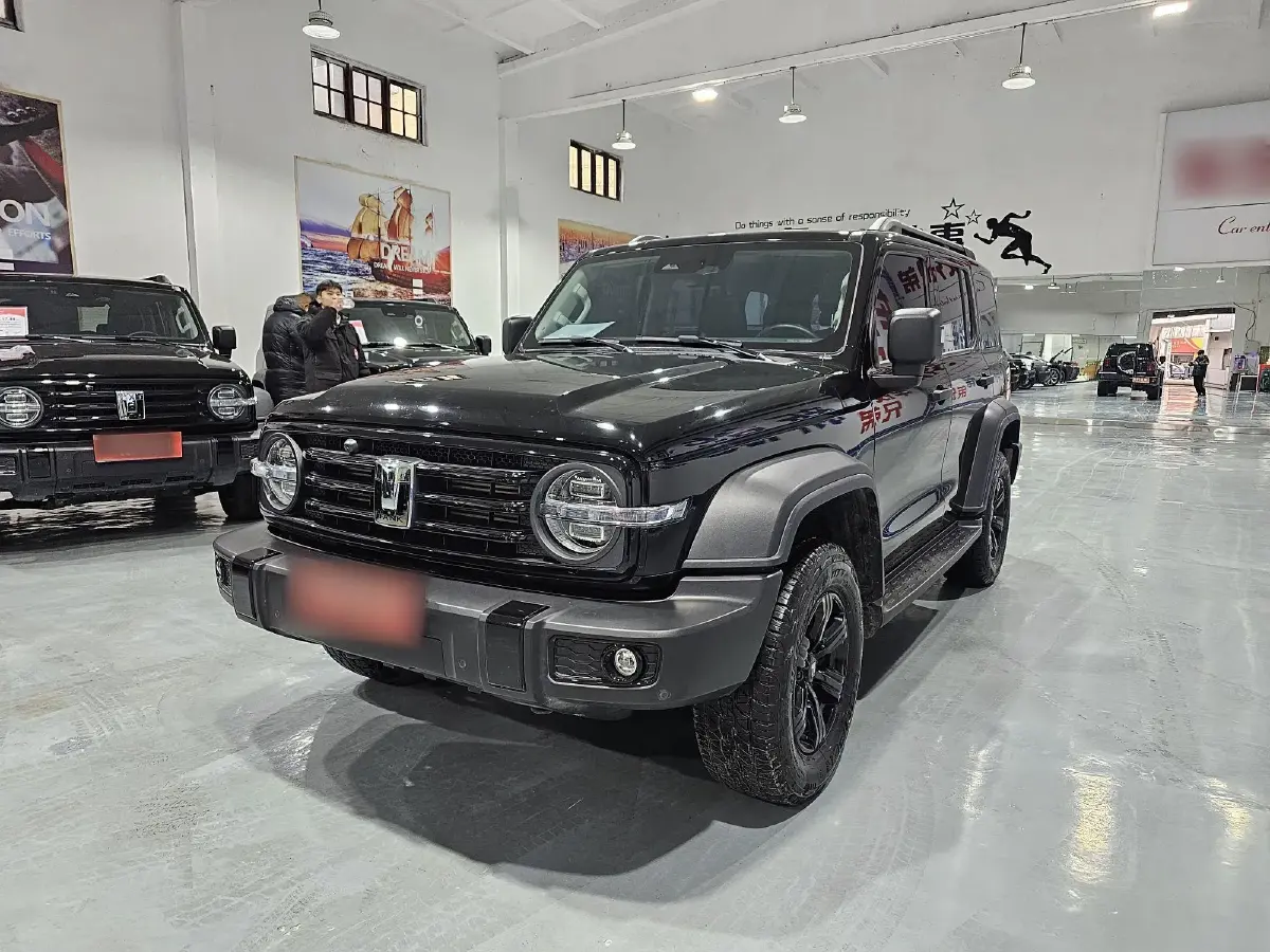 2023 Tank 300 2.0T 227HP L4 8AT