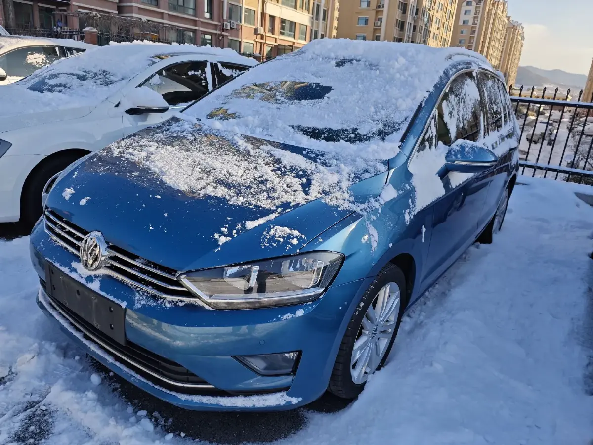 2016 Volkswagen Golf Sportsvan 1.4T 131HP L4 7DCT