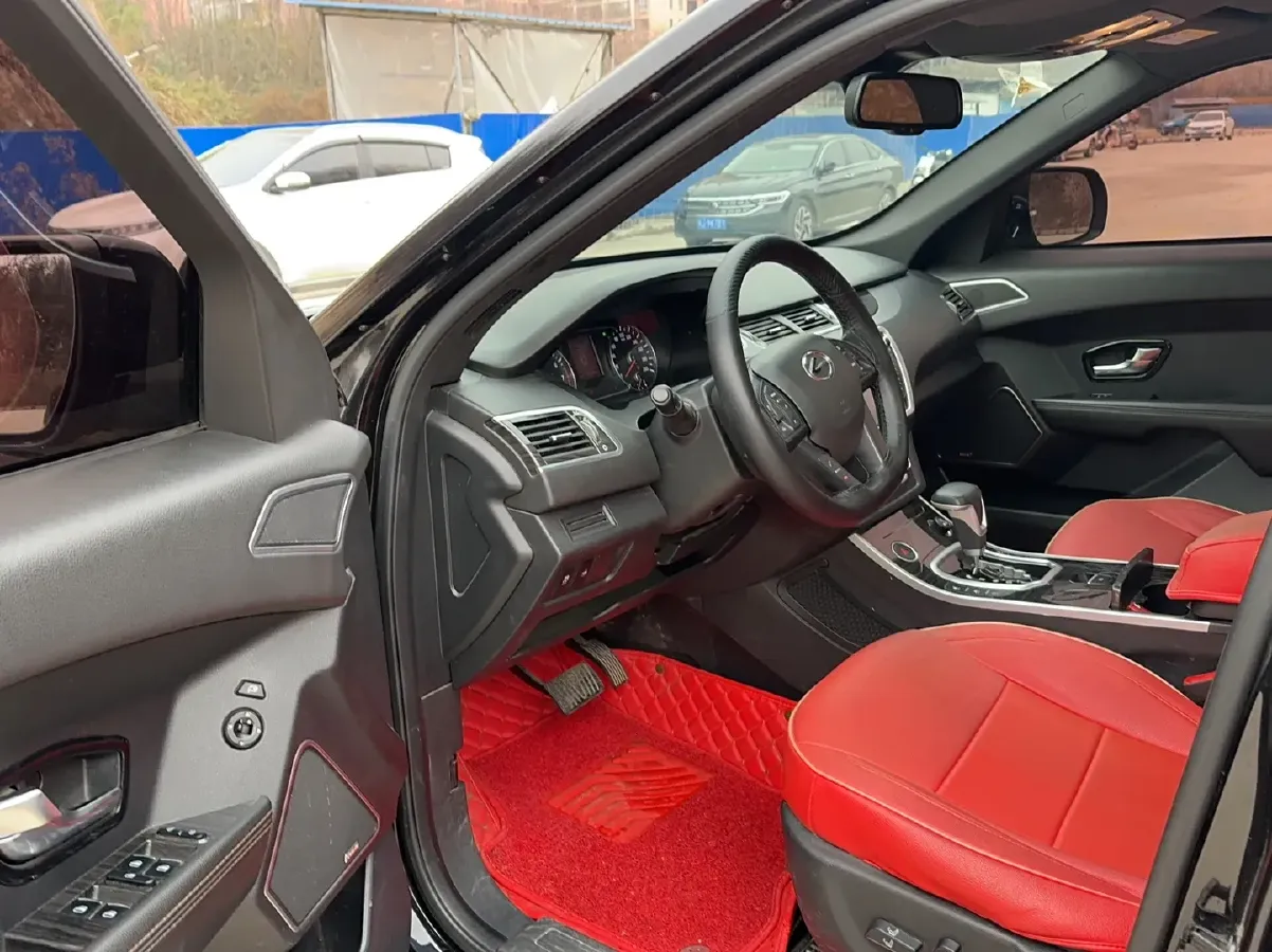 2018 Landwind X7 1.5T 163HP L4 8AT,autocango,china used car exporter,china ev exporter,chinese used car exporter,chinese used ev exporter