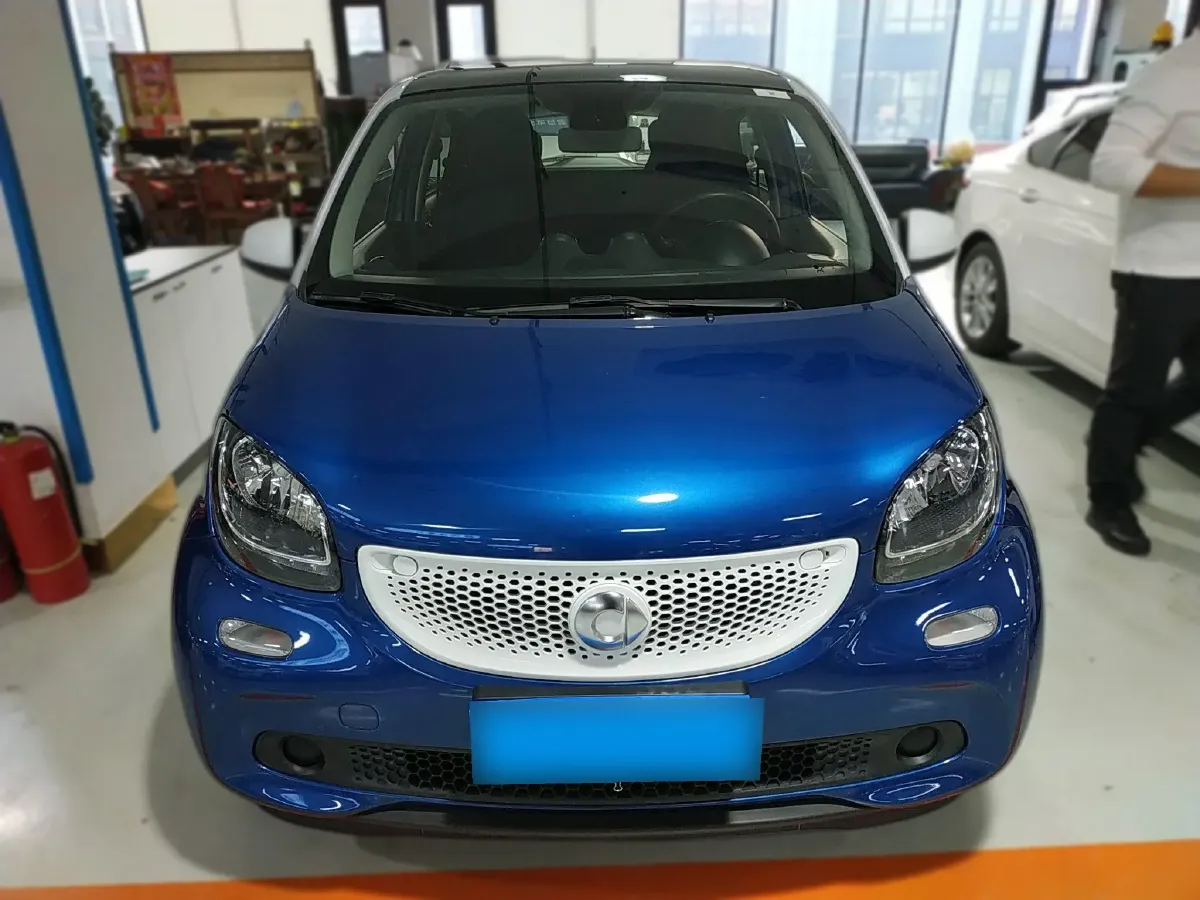 2016 Smart smart forfour 1.0L 71HP L3 6DCT,autocango,china used car exporter,china ev exporter,chinese used car exporter,chinese used ev exporter