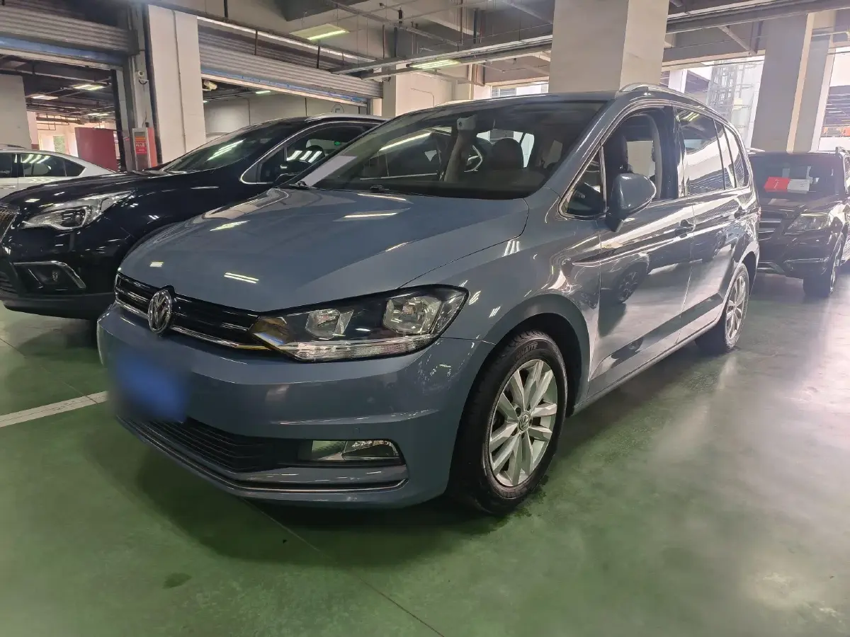 2018 Volkswagen Touran 1.4T 150HP L4 7DCT