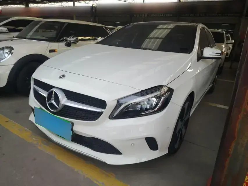 2017 Mercedes-Benz A Class 1.6T 156HP L4 7DCT