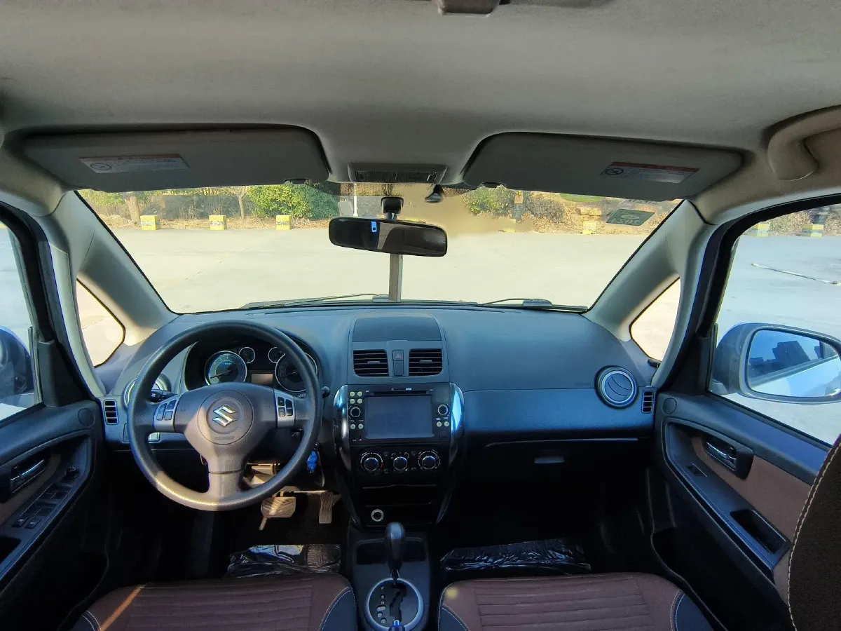 2013 Suzuki SX4 1.6L 109HP L4 4AT,autocango,china used car exporter,china ev exporter,chinese used car exporter,chinese used ev exporter