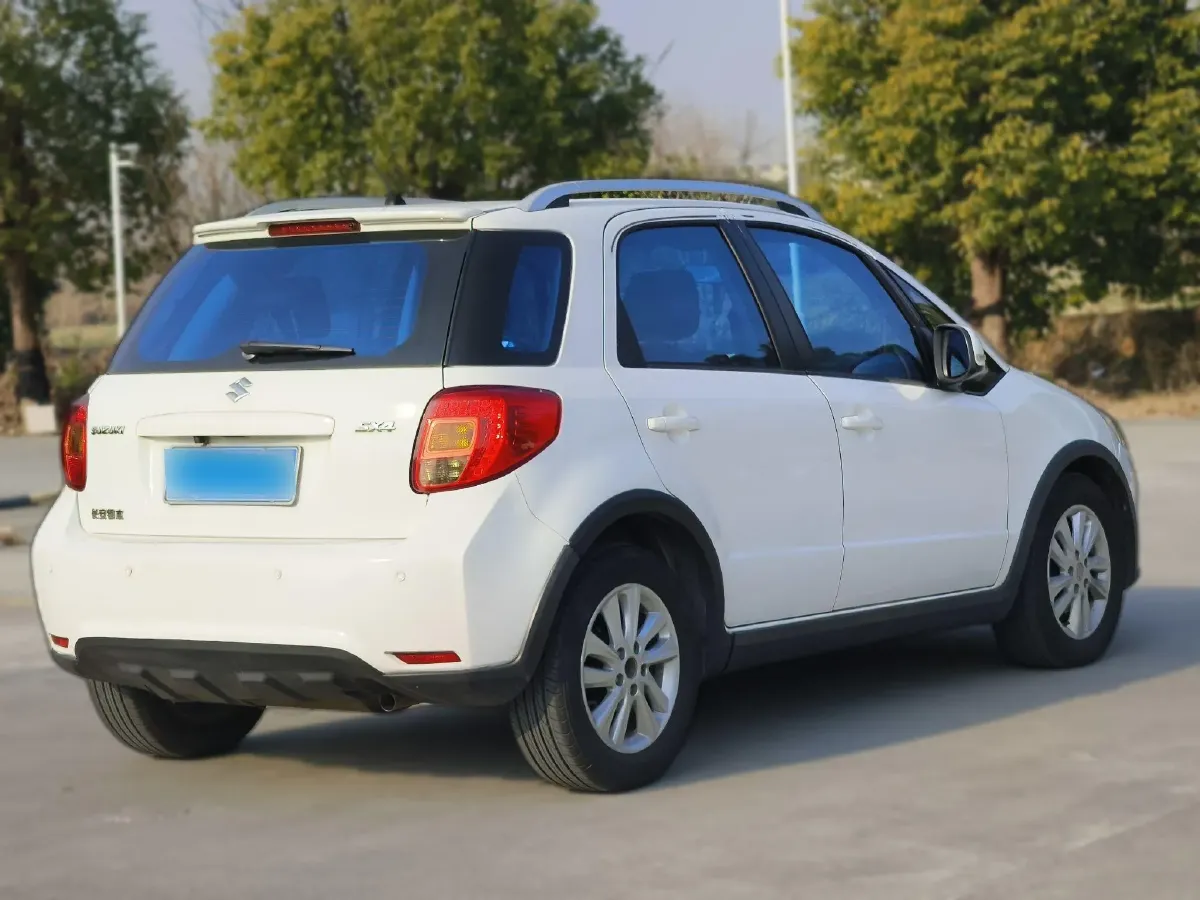 2013 Suzuki SX4 1.6L 109HP L4 4AT,autocango,china used car exporter,china ev exporter,chinese used car exporter,chinese used ev exporter